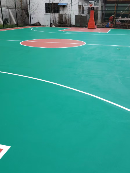 惠阳 球场长期使用易出现地面开裂
